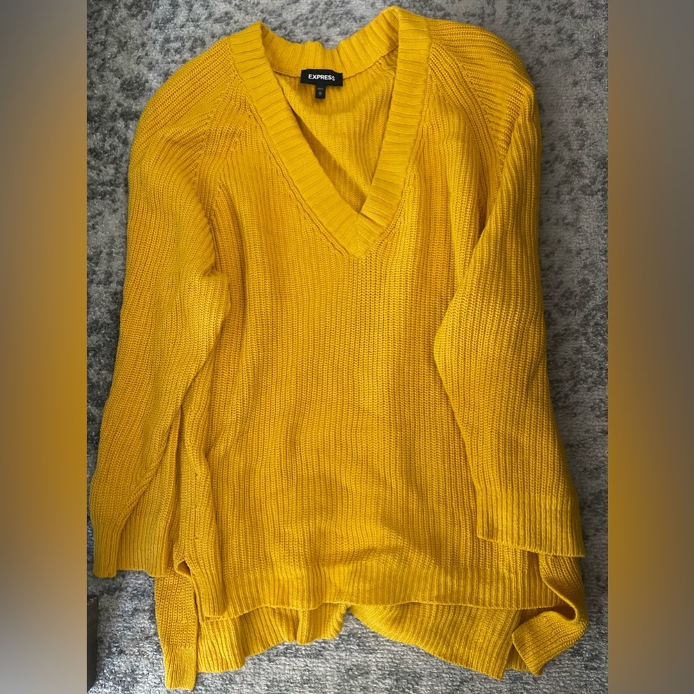 Express sweater - Picture 1 of 7